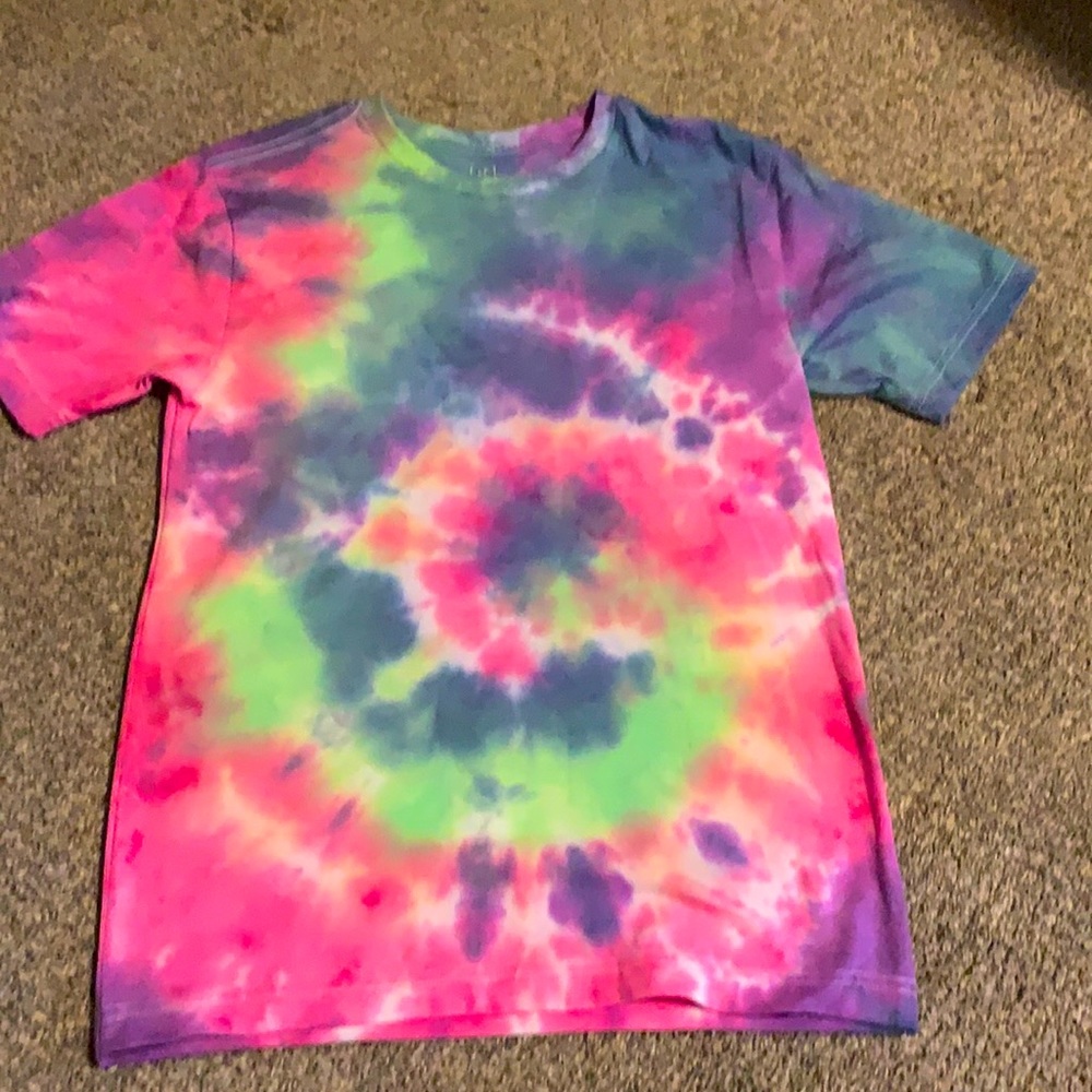 Men’s tie dye T-shirt Xsmall.